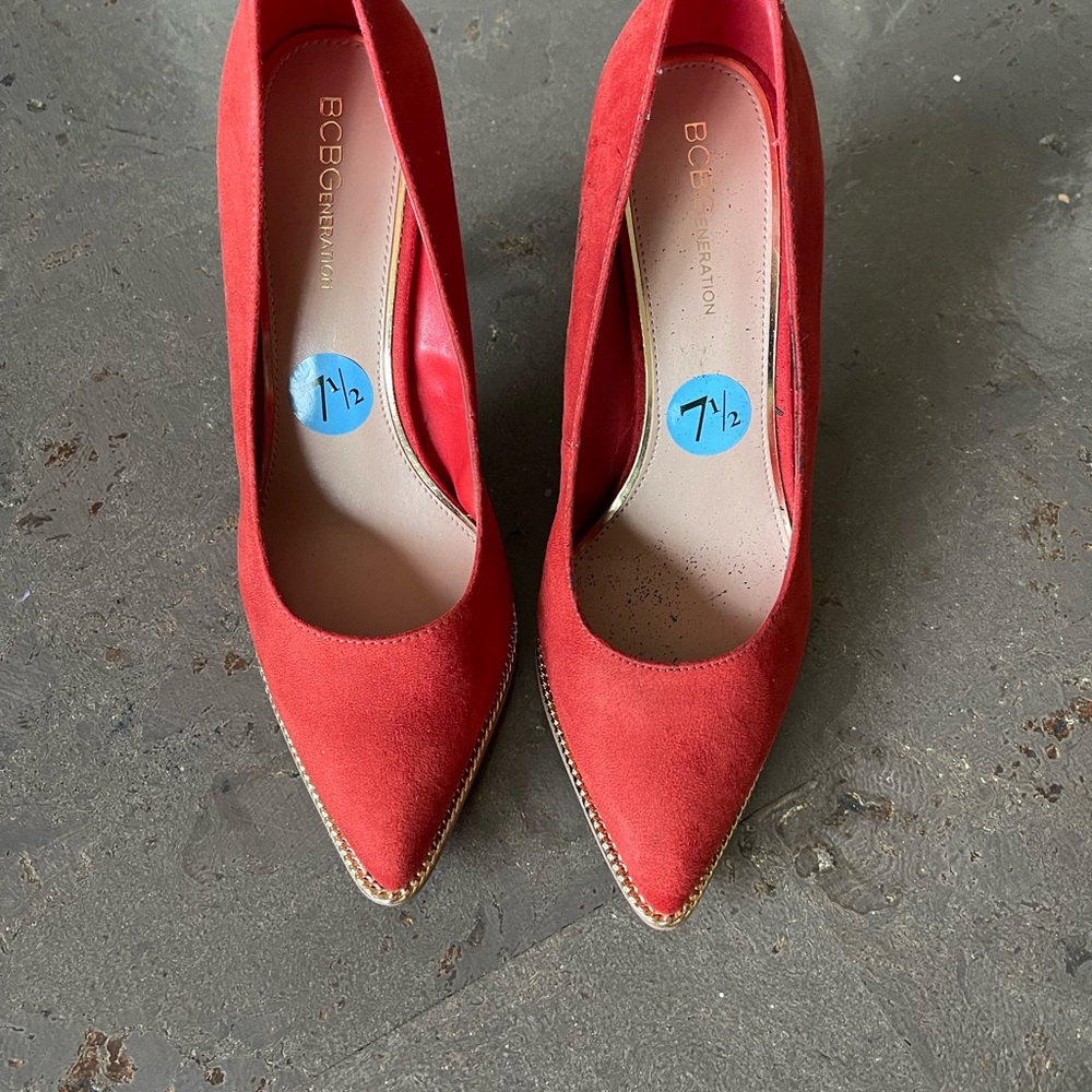 Tomato red pumps with gold cord detail